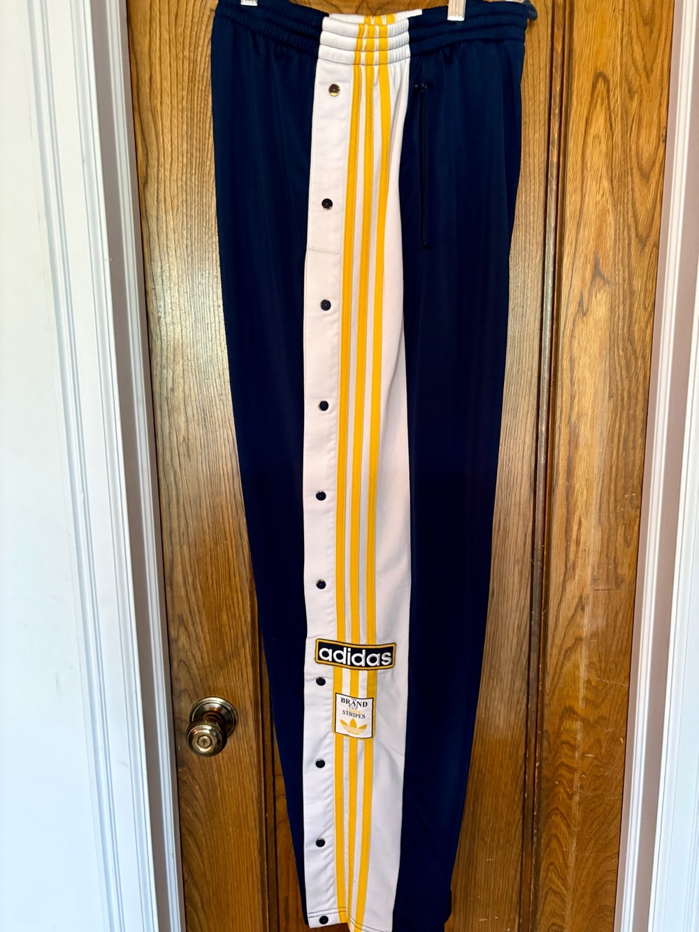 Men's 2XL Adidas Adibreak track pant. Good condition. Pet and smoke free home.